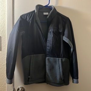 COLUMBIA GREY ZIP UP JACKET SIZE L (14-16)